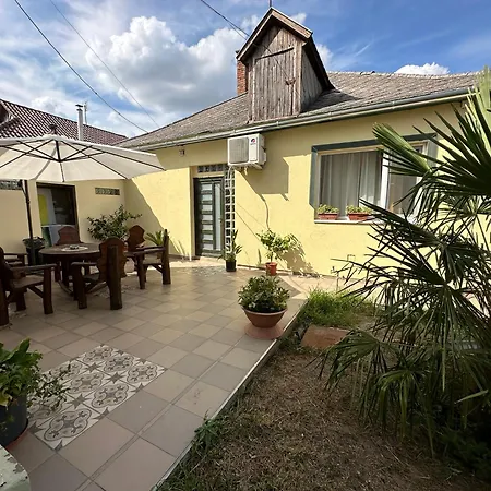 Zoeld Kakas Vendeghaz Apartment Hajduszoboszlo Exterior photo